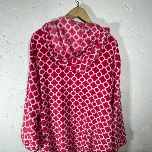 Pajama Mania Fleece Robe - Picture 6 of 6